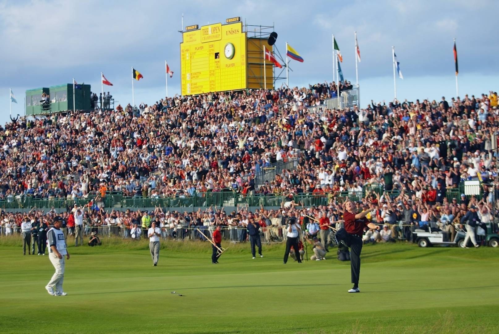 Ernie Els wins The Open in 2002